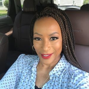 Meet your Posher, Pamela